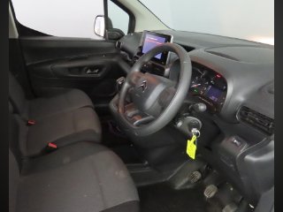 /photos/939/1d4a74bf-d150-cf92-0713-d25bce27ee99_i320x240.jpg