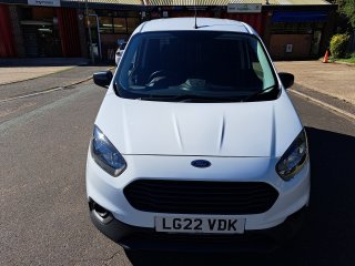 /photos/939/7205a9d3-f2c0-3751-ac96-bb8e47d6576d_i320x240.jpg
